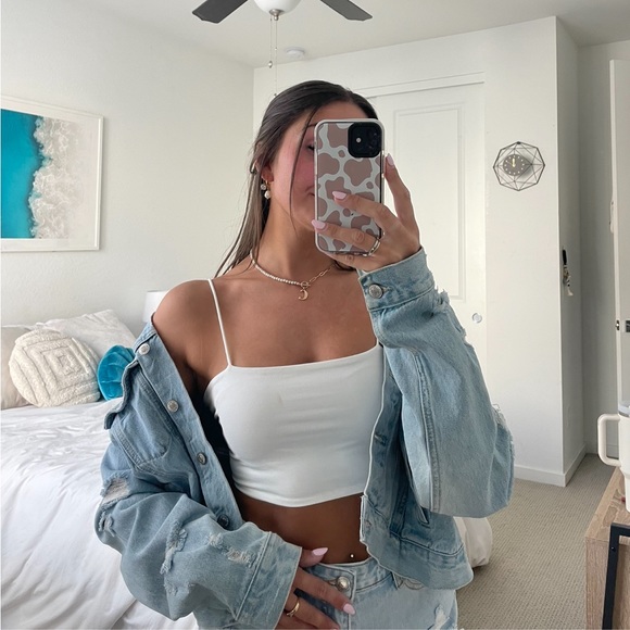 Distressed Jean Jacket - Picture 3 of 9